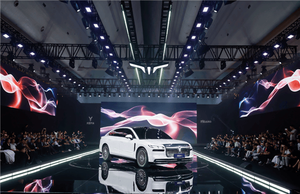 西方品牌垄断豪华设计 岚图用中式美学开启破局之路